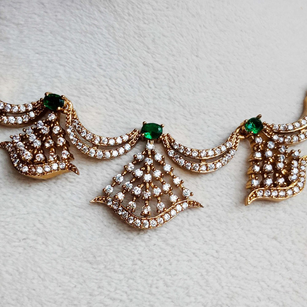 Handmade Brass Metal Jewellery Fan Necklace Set